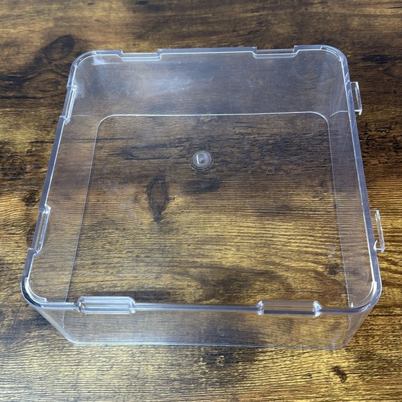 Clear Acrylic Storage Box - Picture 4 of 5